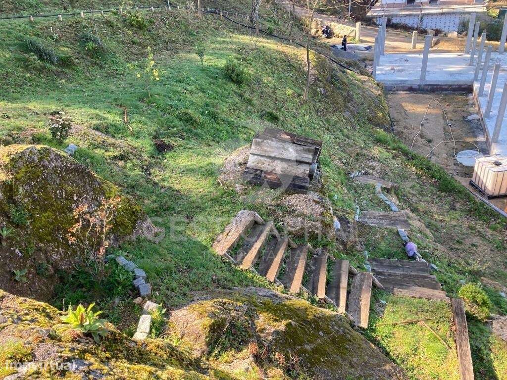 Oportunidade de Investimento: Moradia já com  Estrutura em Soalhães –-29