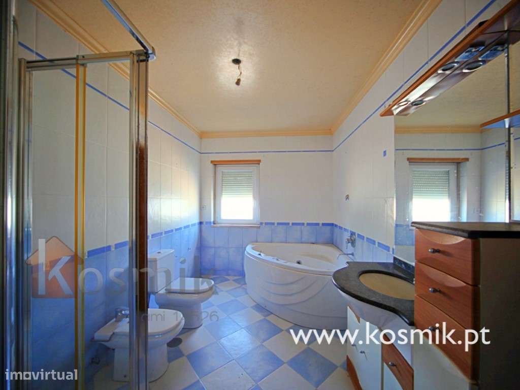 Moradia bifamiliar de Luxo para recuperar V5 + V5 :: Bucelas - Lour...-14