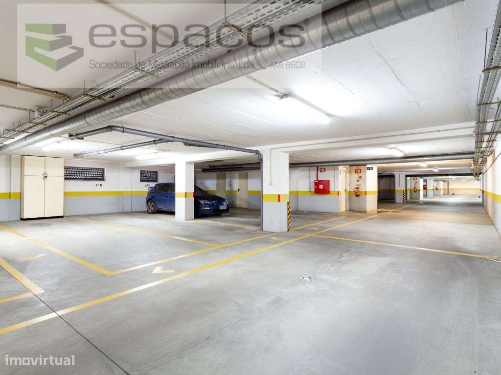 T2 na Quinta da Parreirinha, Vista rio, Parqueamento e arrecadação-23