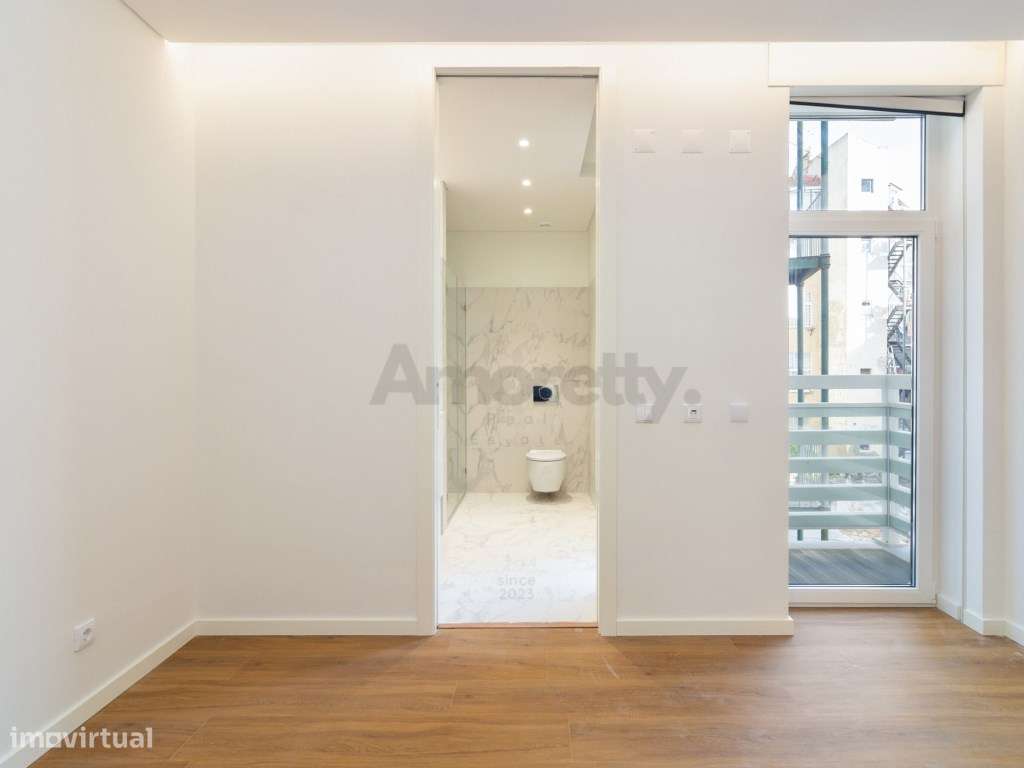 T2 de Luxo Novo com Estacionamento Privativo-11