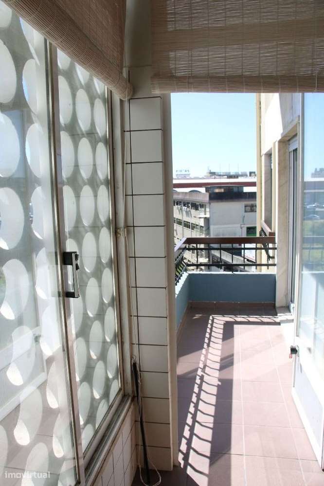 T4 (T5) , Vistas, 2 Elevadores - Centro Carnaxide-11