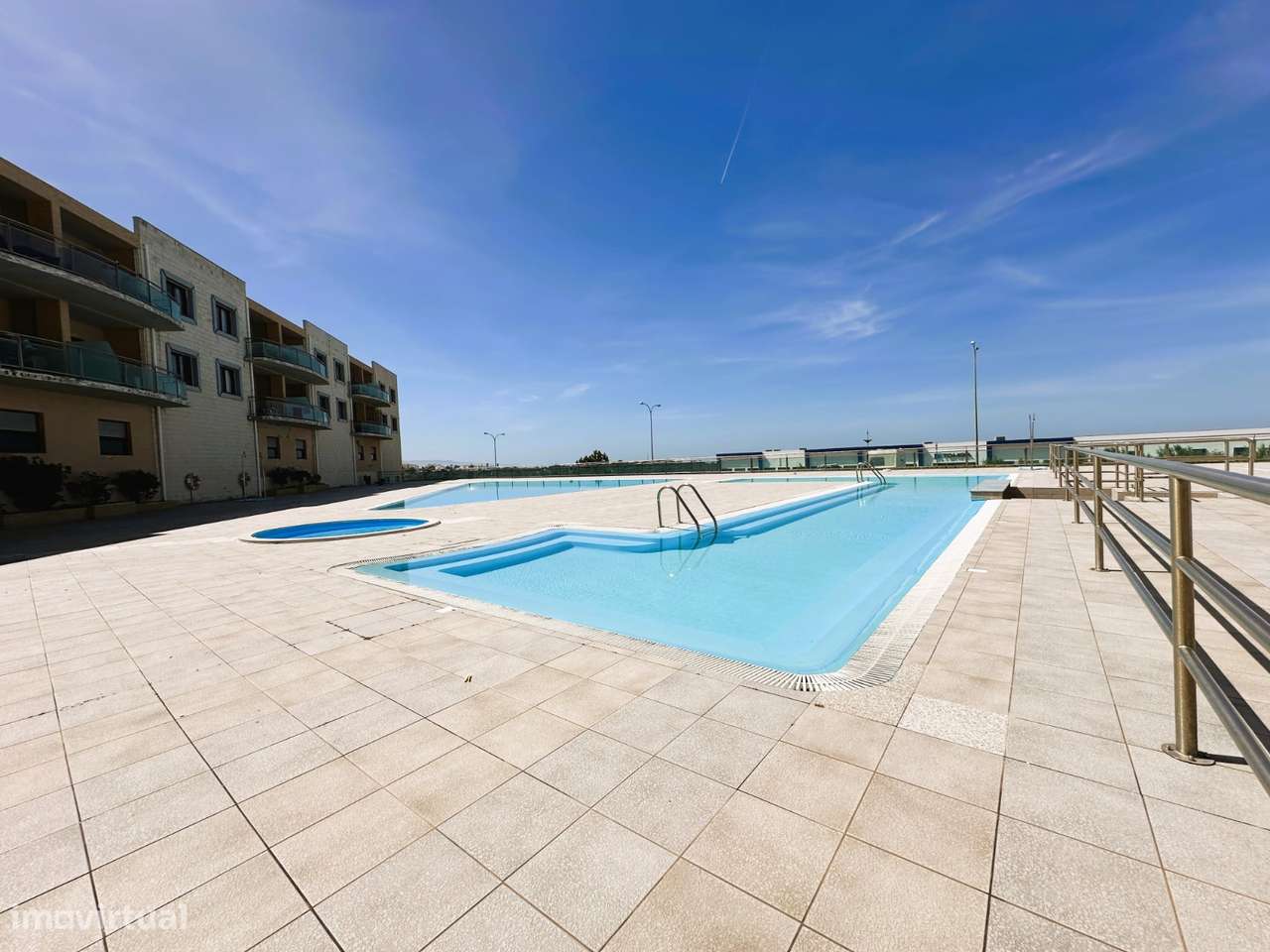 Apartamento T0 em condomínio com piscina, Ericeira - Grande imagem: 2/17