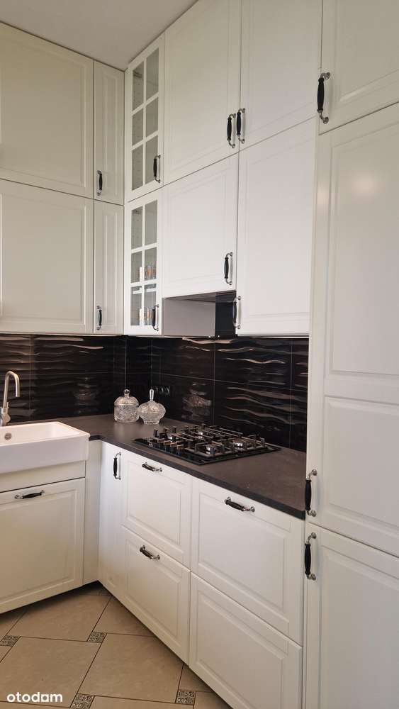 Stylowy apartament w kamienicy z loggią-10