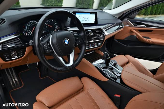 BMW Seria 5 530d xDrive AT - 7