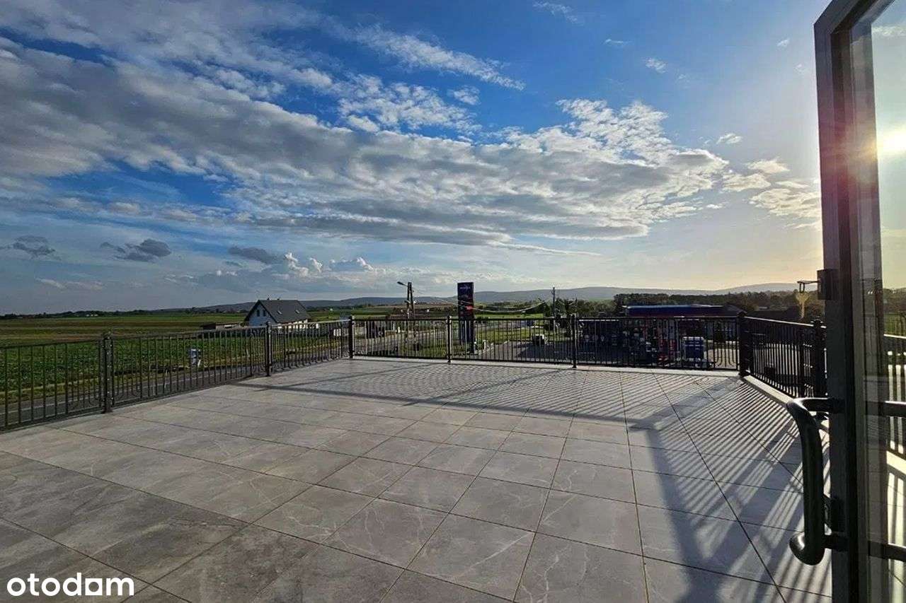 Nowoczesny budynek na sprzedaż/wynajem-19