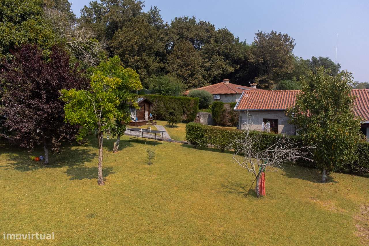 Moradia Independente T3  para Venda ou Permuta, em Prozelo, Amares-35