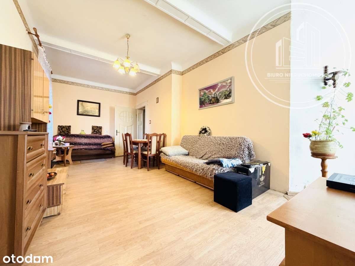 Przestronne 3 pokojowe mieszkanie /78 m2/ 1 piętro-0