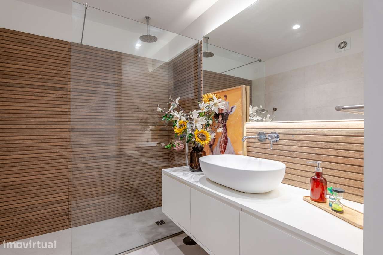 Apartamento T3 com terraço, Porto-18