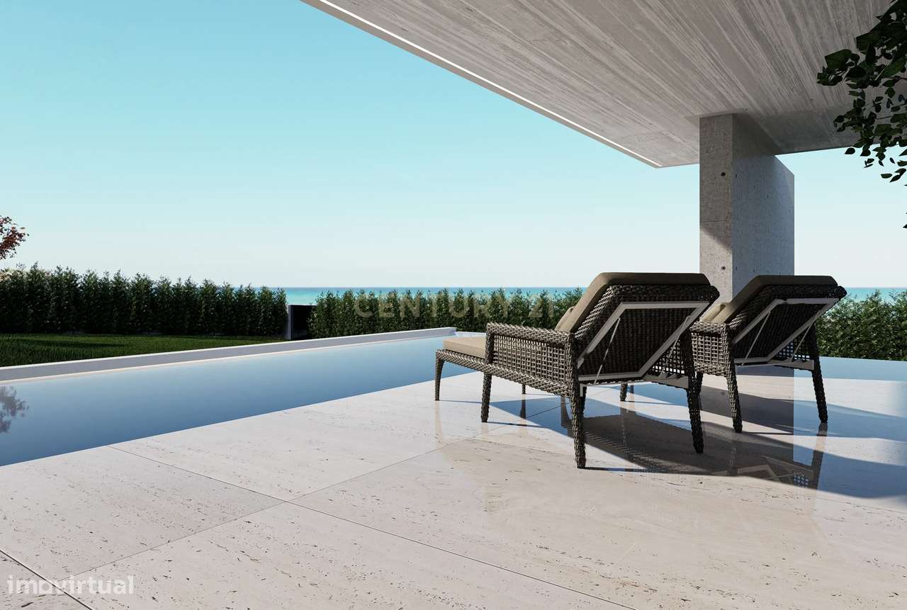 Moradia de Luxo à venda na Praia da Madalena, 1º linha de Mar - Grande imagem: 2/12