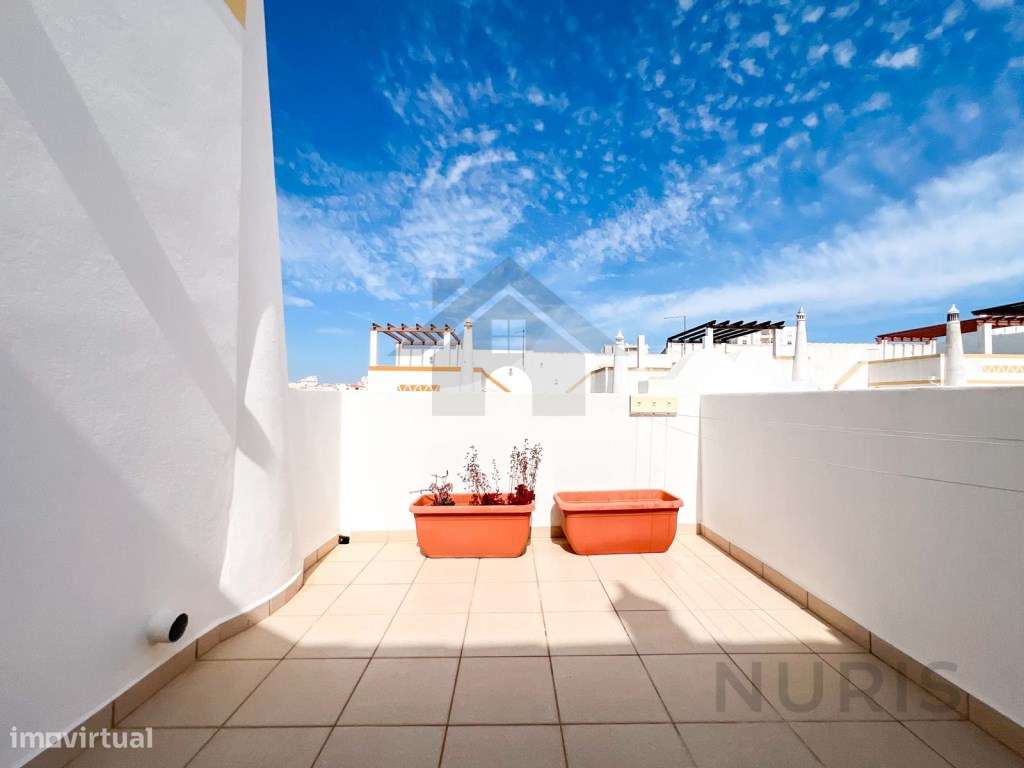 Moradia T3 com piscina para venda em Lagos-37