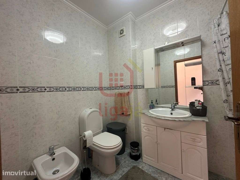 Apartamento T3 C/Terraço - Centro de Ourém!-12