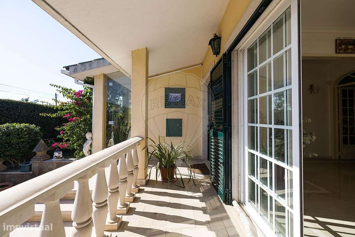 Moradia T4 para venda-6