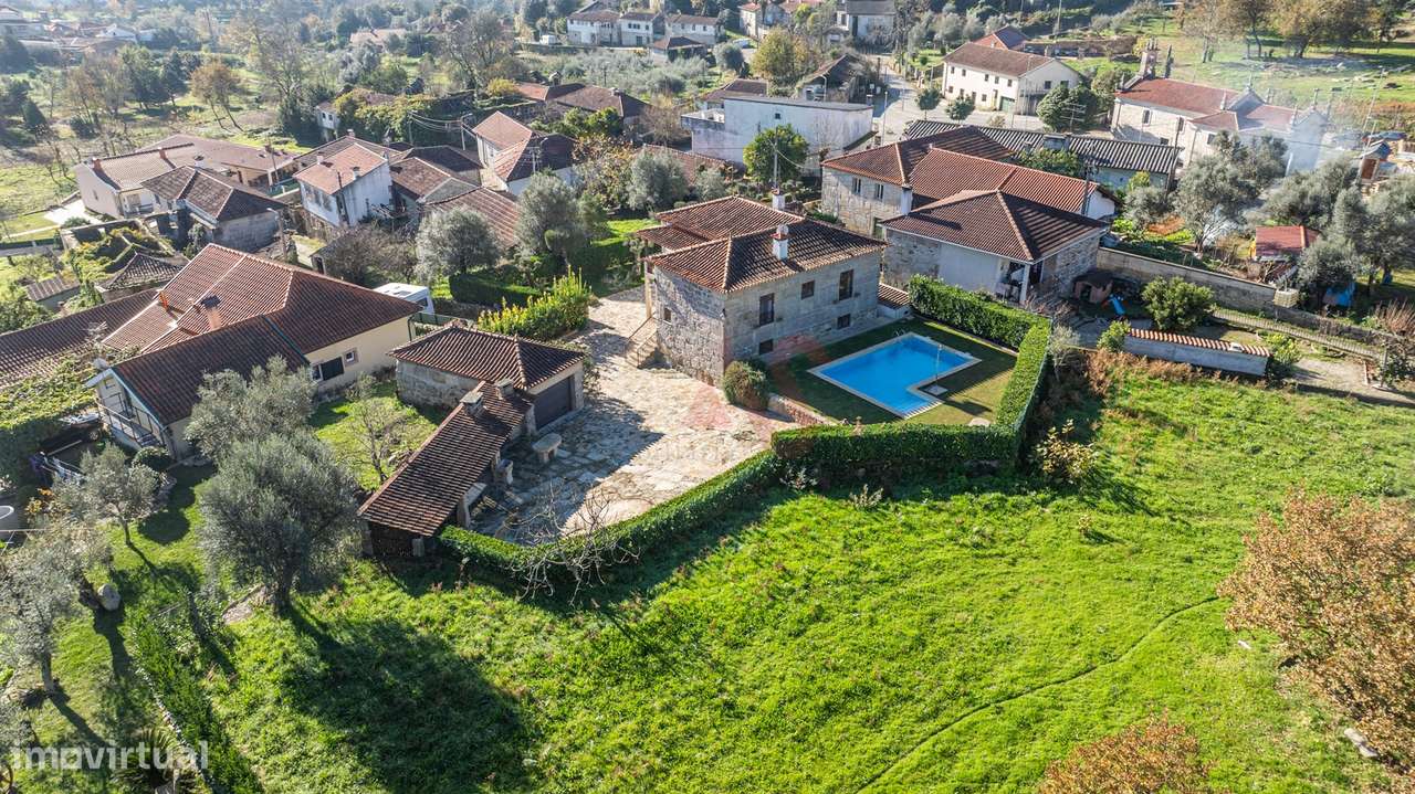 Casa do Loureiro em Paradança, Mondim de Basto - Grande imagem: 5/44