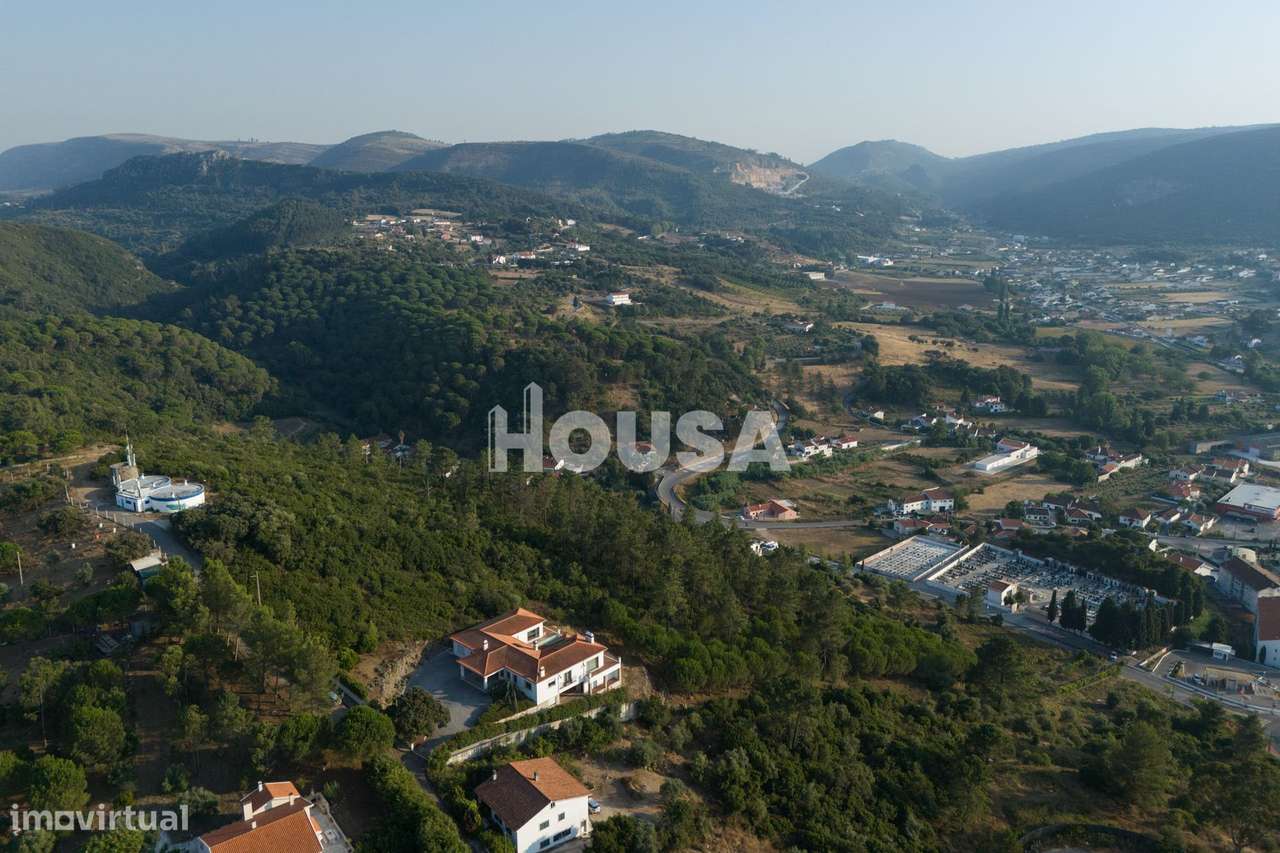 Magnífica Moradia T3+1 com Piscina – Porto de Mós-13