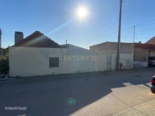 Moradia com potencial único em Bairro Histórico de Setúbal - Grande imagem: 2/27