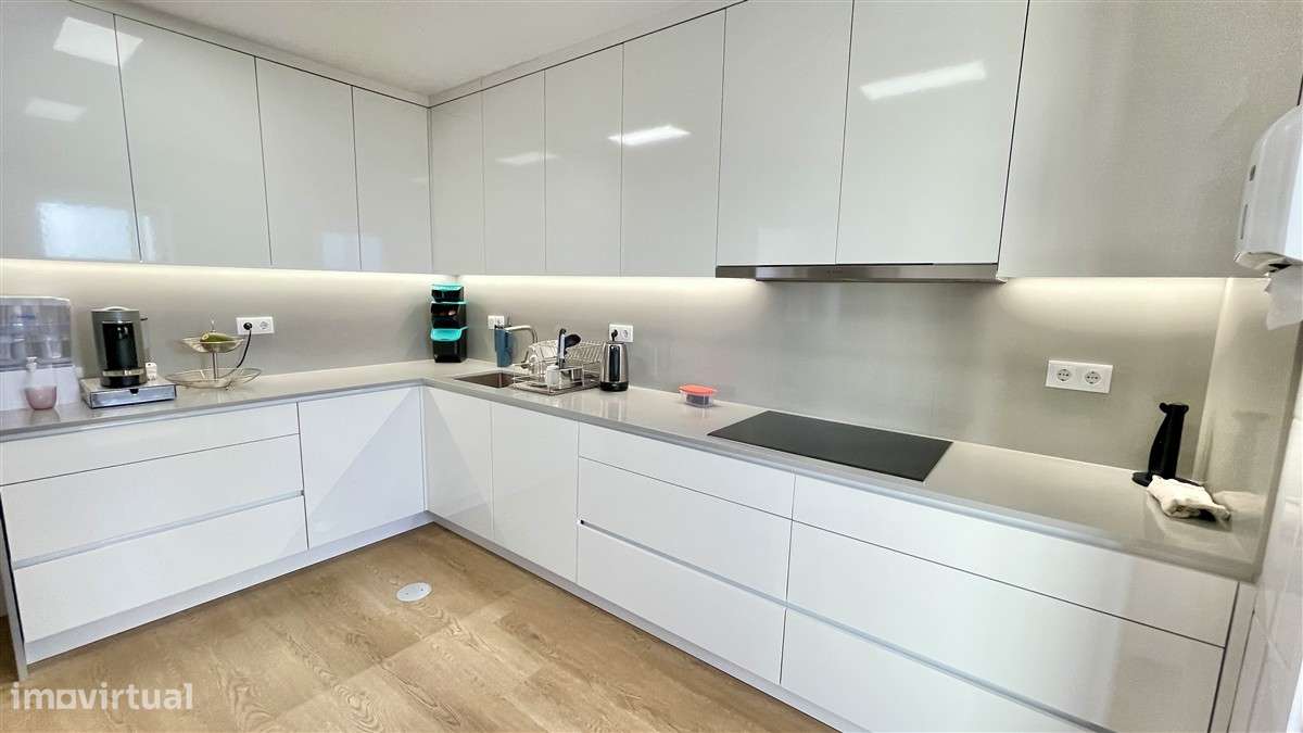 Moradia T4-Póvoa de Varzim-Centro-Acessos-2 Garagens Fechadas - Grande imagem: 5/33