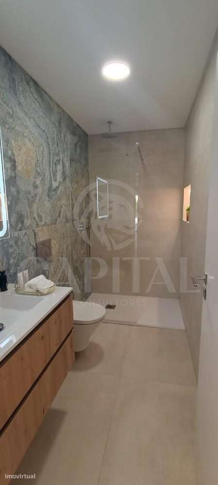 Apartamento remodelado em benfica - Grande imagem: 5/15