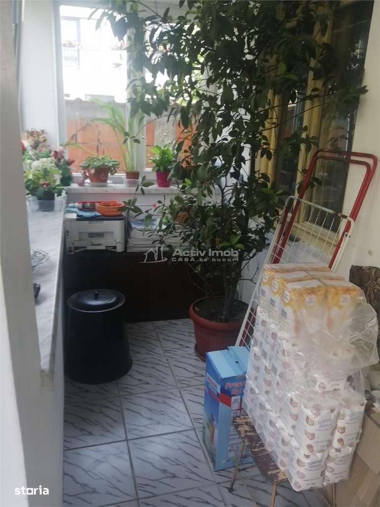 Casa P+E, teren  207 mp, zona centrala, pretabila - clinica, birouri, - Imagine principală: 3/5