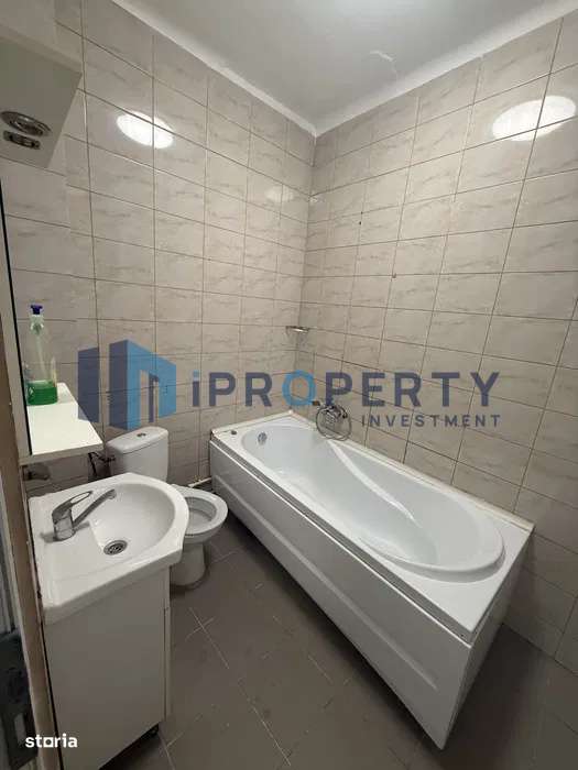 Bd Unirii | 2 Camere Nemobilate | Centrala Proprie | Balcon - Imagine principală: 5/5