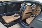 BMW Seria 7 745e - 31