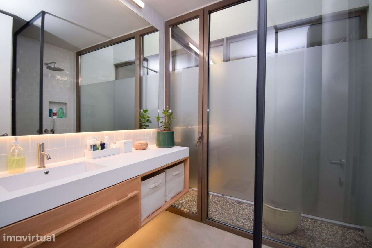 Excelente moradia T5+1 no condomínio da Quinta do Perú, Azeitão-23