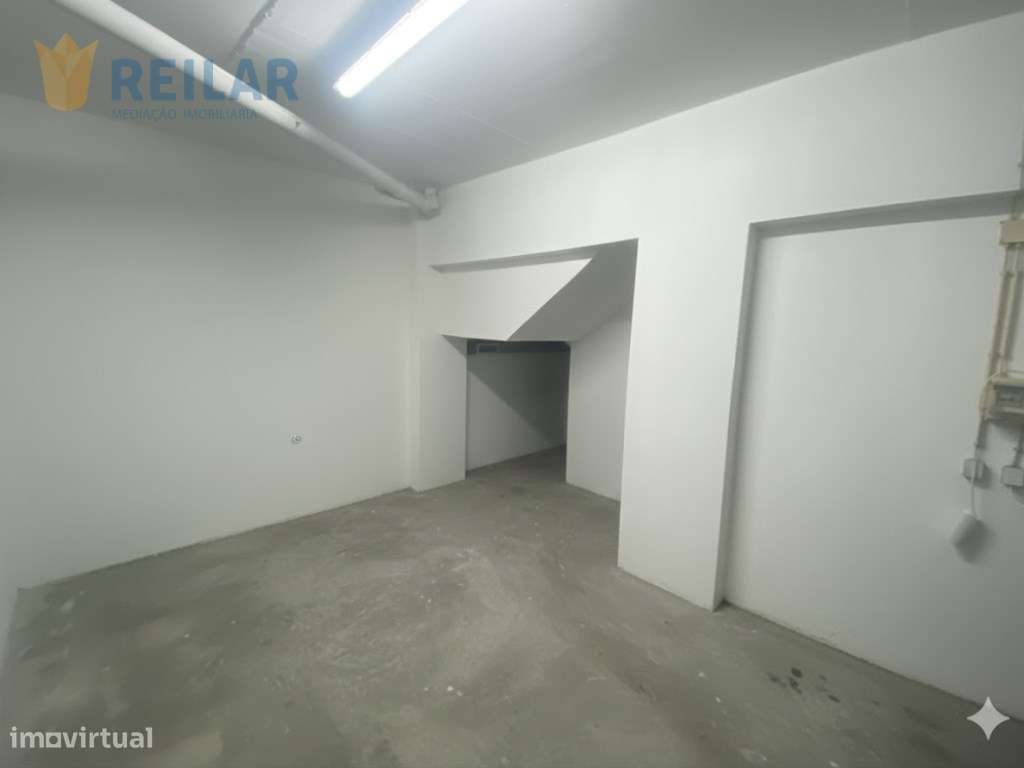 Póvoa de Santa Iria - Loja 62m2-18