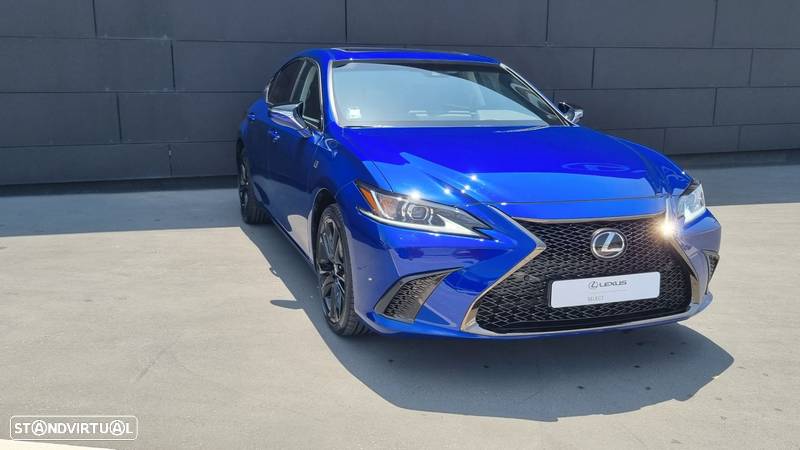 Lexus ES 300h Sport - 4