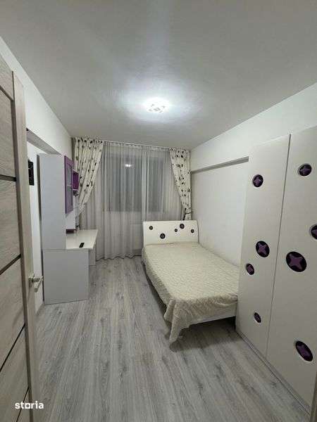 Vand apartament 3 camere,2 min metrou, renovat, nu are bulina de cutre-7