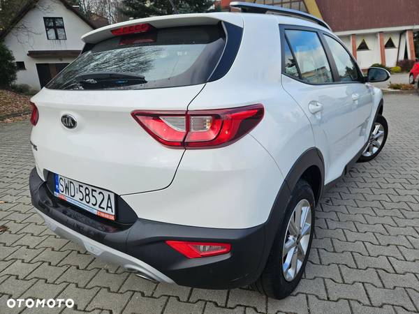 Kia Stonic 1.2 L - 5