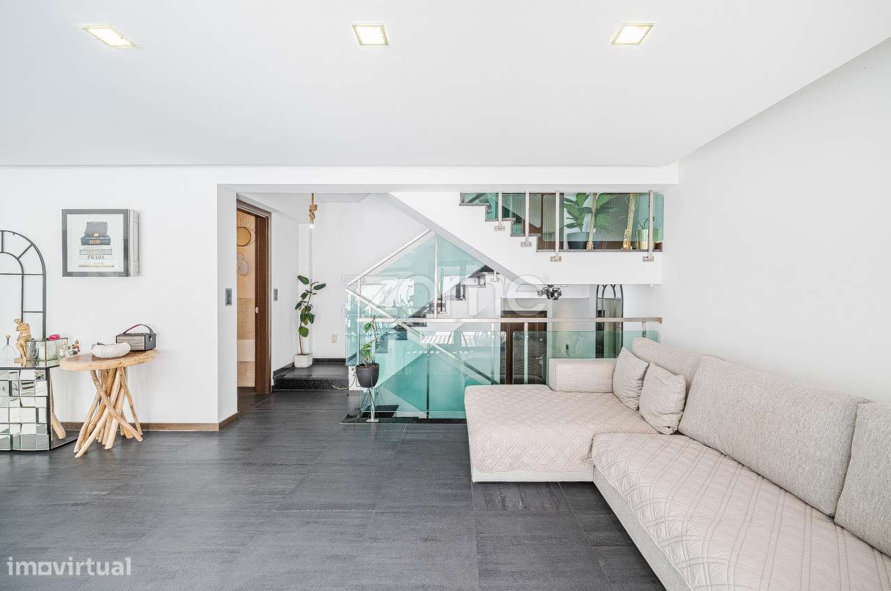 Moradia T3+1 em Condomínio Privado | Oeiras-17