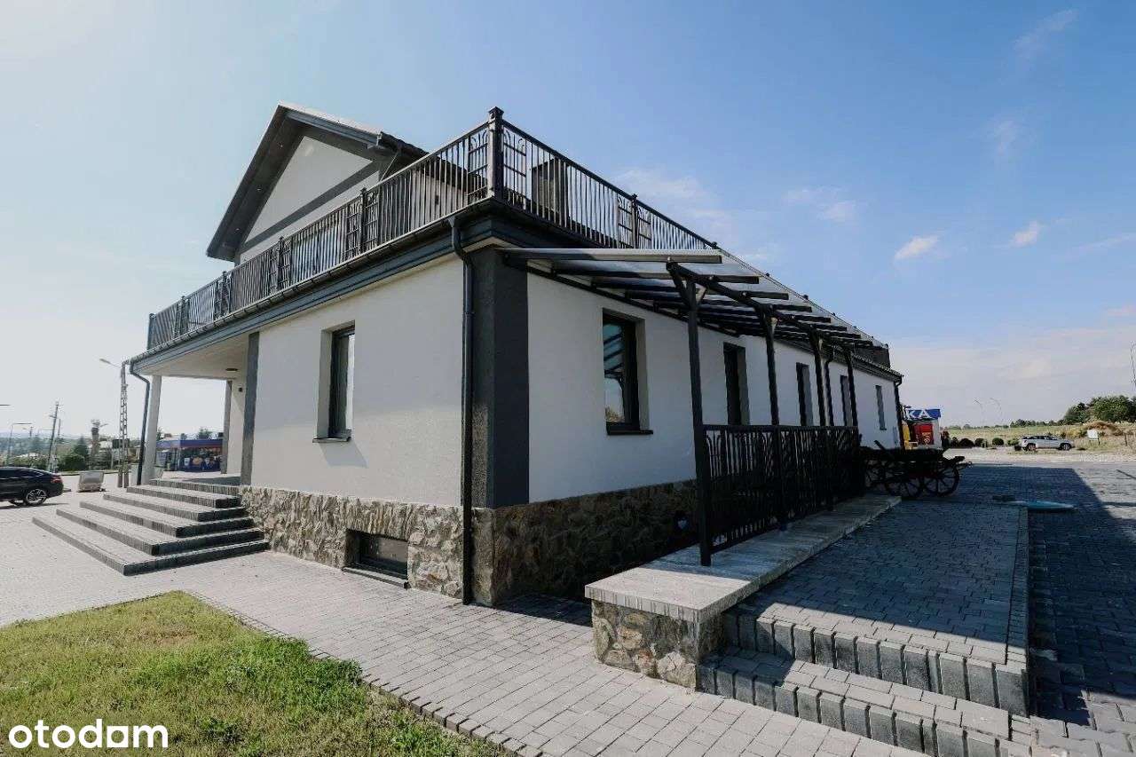 Nowoczesny budynek na sprzedaż/wynajem-1