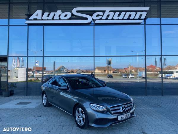 Mercedes-Benz E 220 d 4Matic 9G-TRONIC Avantgarde - 3