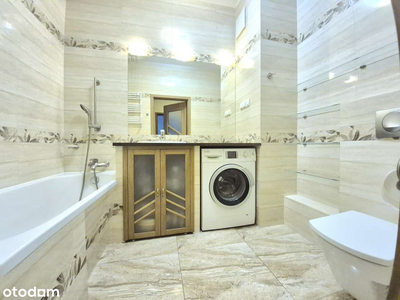 Cichy apartament z balkonem, garaż i komórka w cenie-7