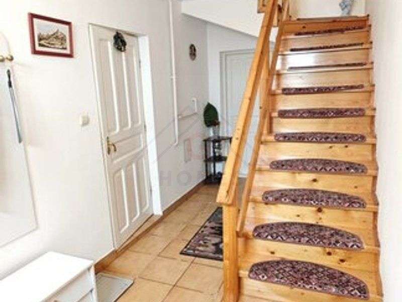 CASA solida, spatioasa (140 mpu) LA PRET DE APARTAMENT! Comision zero!-11