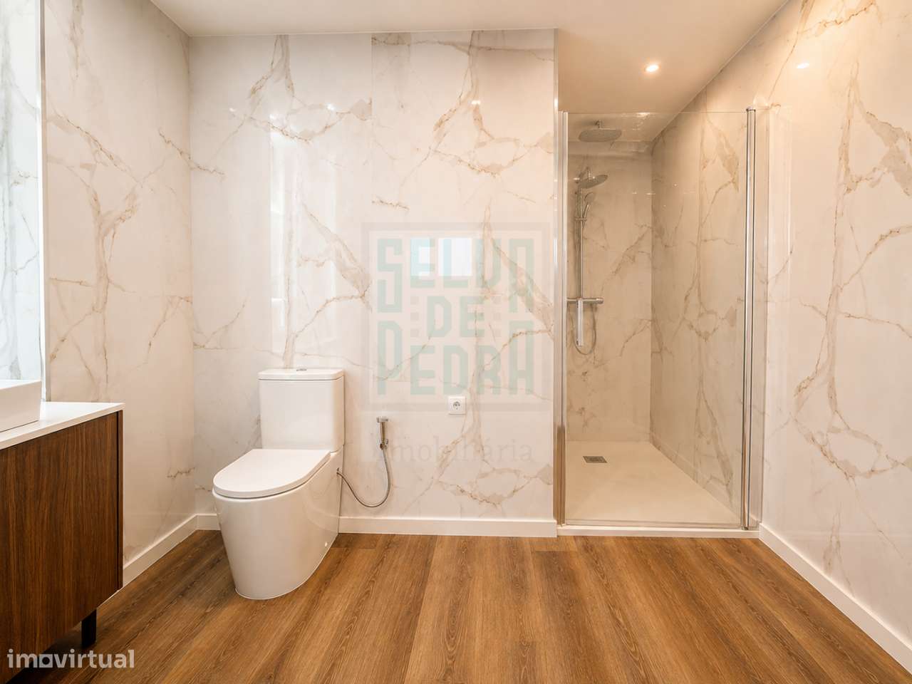 T2+1 Remodelado com 140m² em Paços de Ferreira-37