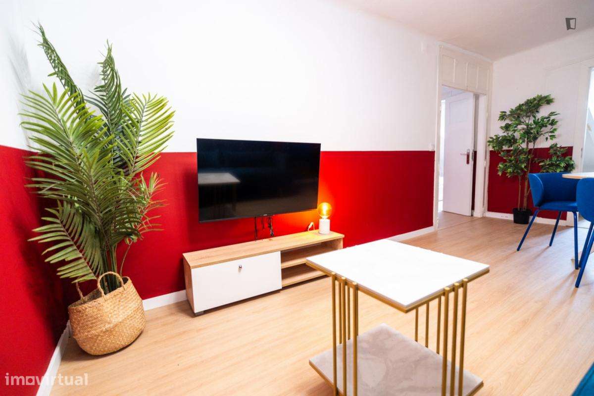 Quarto - localizado em Santos Lisbon - Grande imagem: 4/10