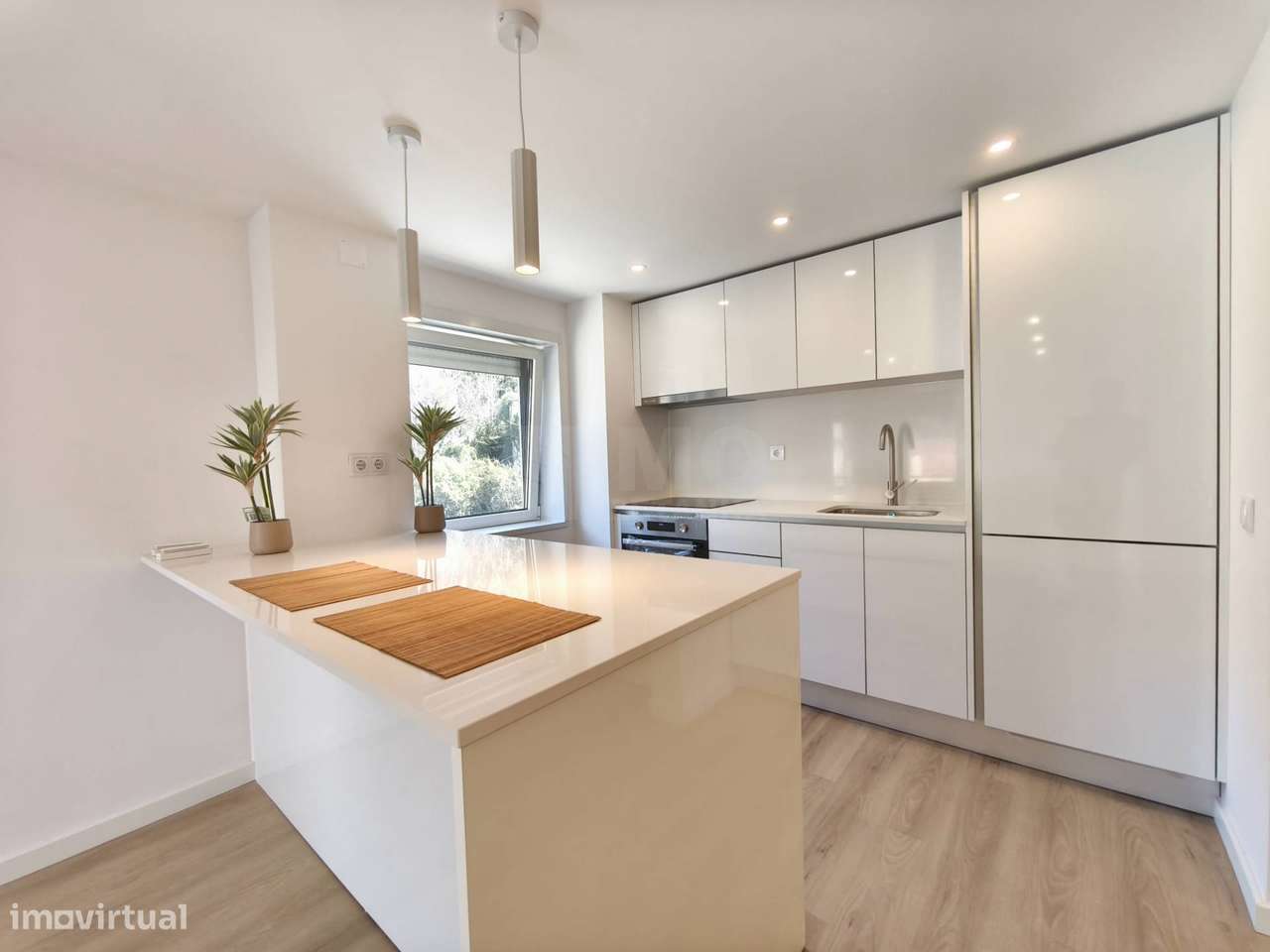 T2 Totalmente Remodelado | Zona Premium – Parque Verde - Coimbra - Grande imagem: 4/23