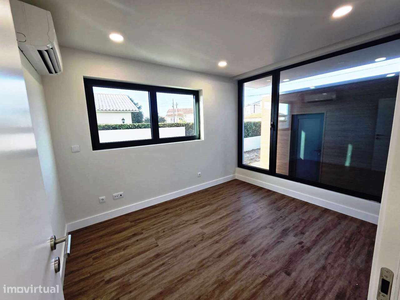 Moradia T4 Nova em Aveiro-13