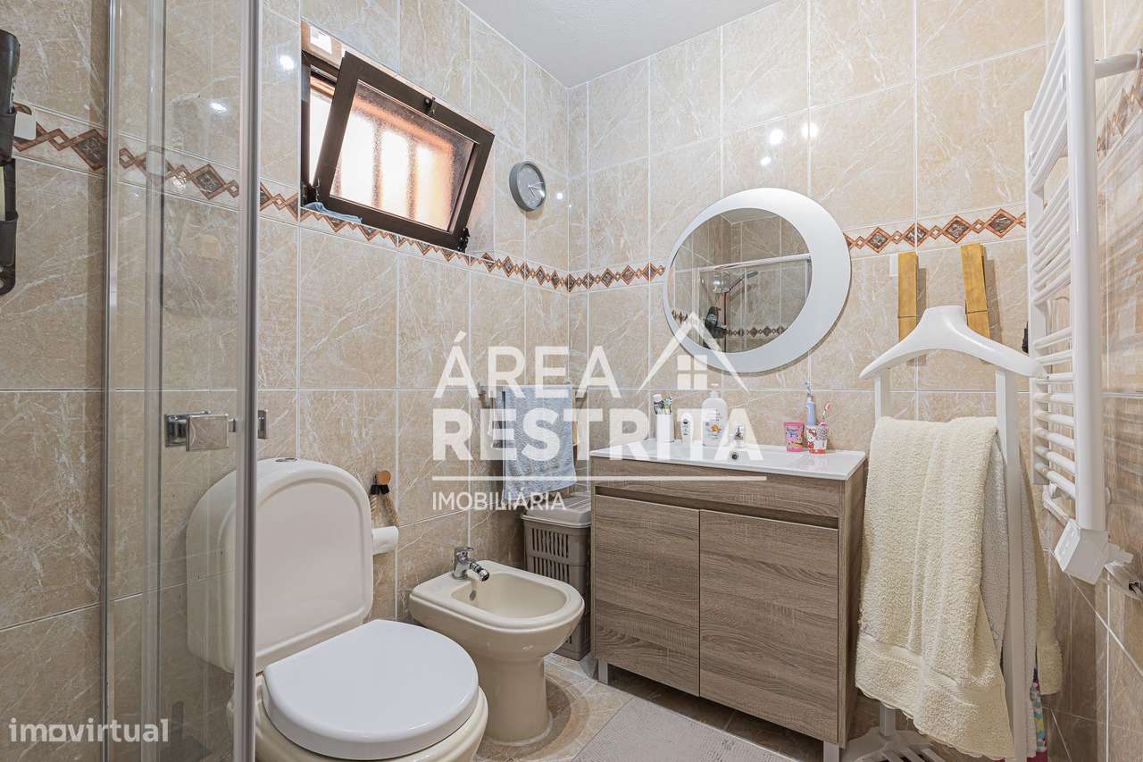 Apartamento T3 na Moita-38