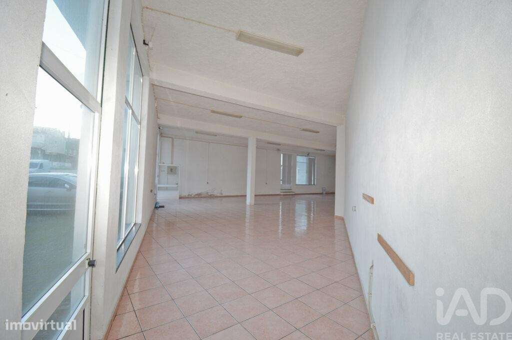 Loja / Estabelecimento Comercial em Espinhal de 436,00 m2 - Grande imagem: 4/15