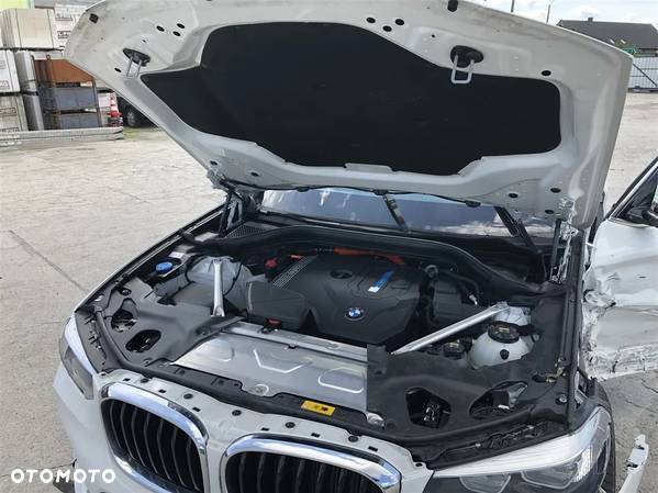 BMW X3 xDrive30e Advantage - 29