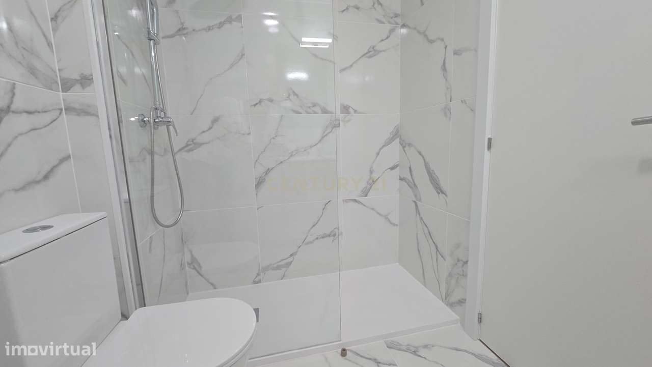 Moderno Apartamento T1 em Venteira, Amadora-13