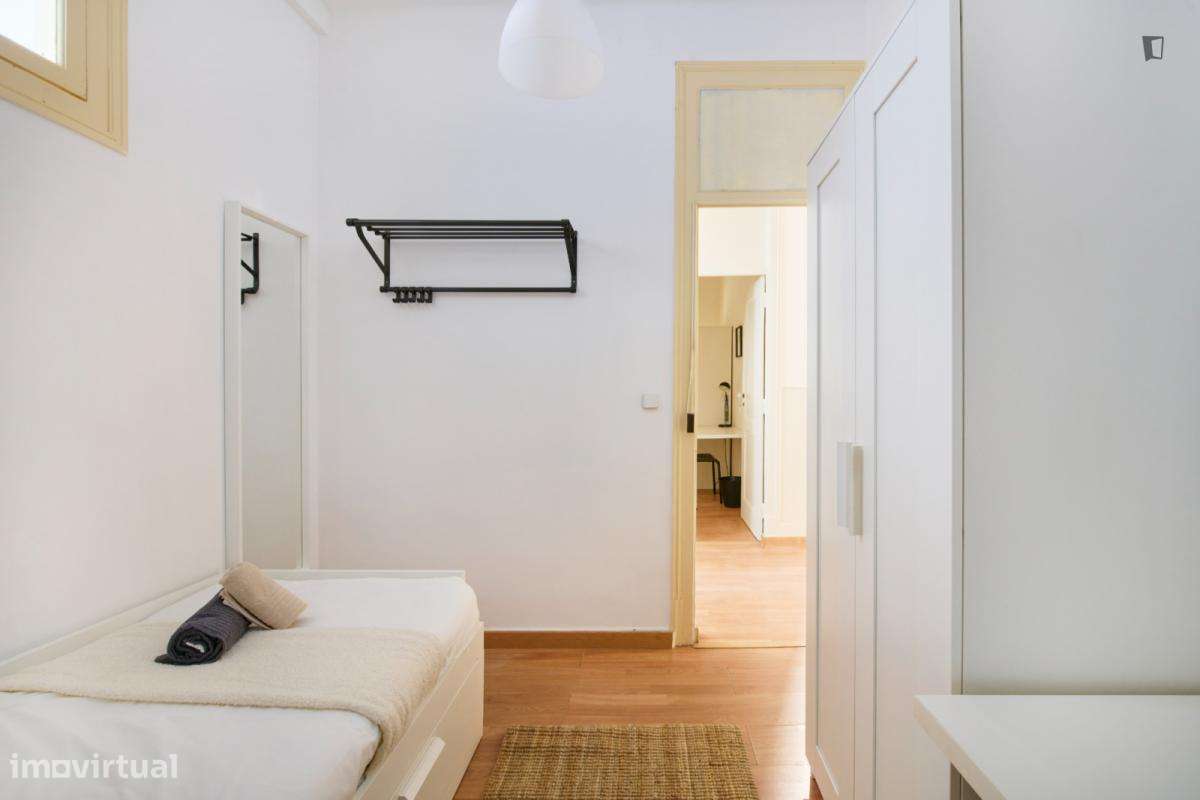 Quarto - localizado em Arroios Lisbon - Grande imagem: 4/28