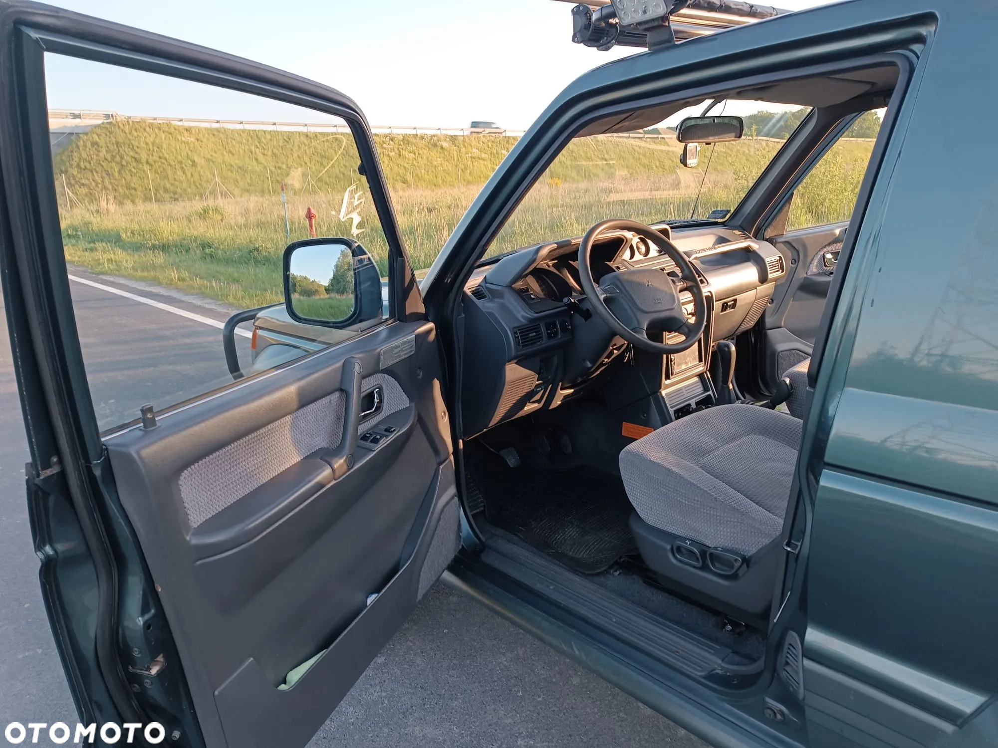 Mitsubishi Pajero 3.5 GLS - 24