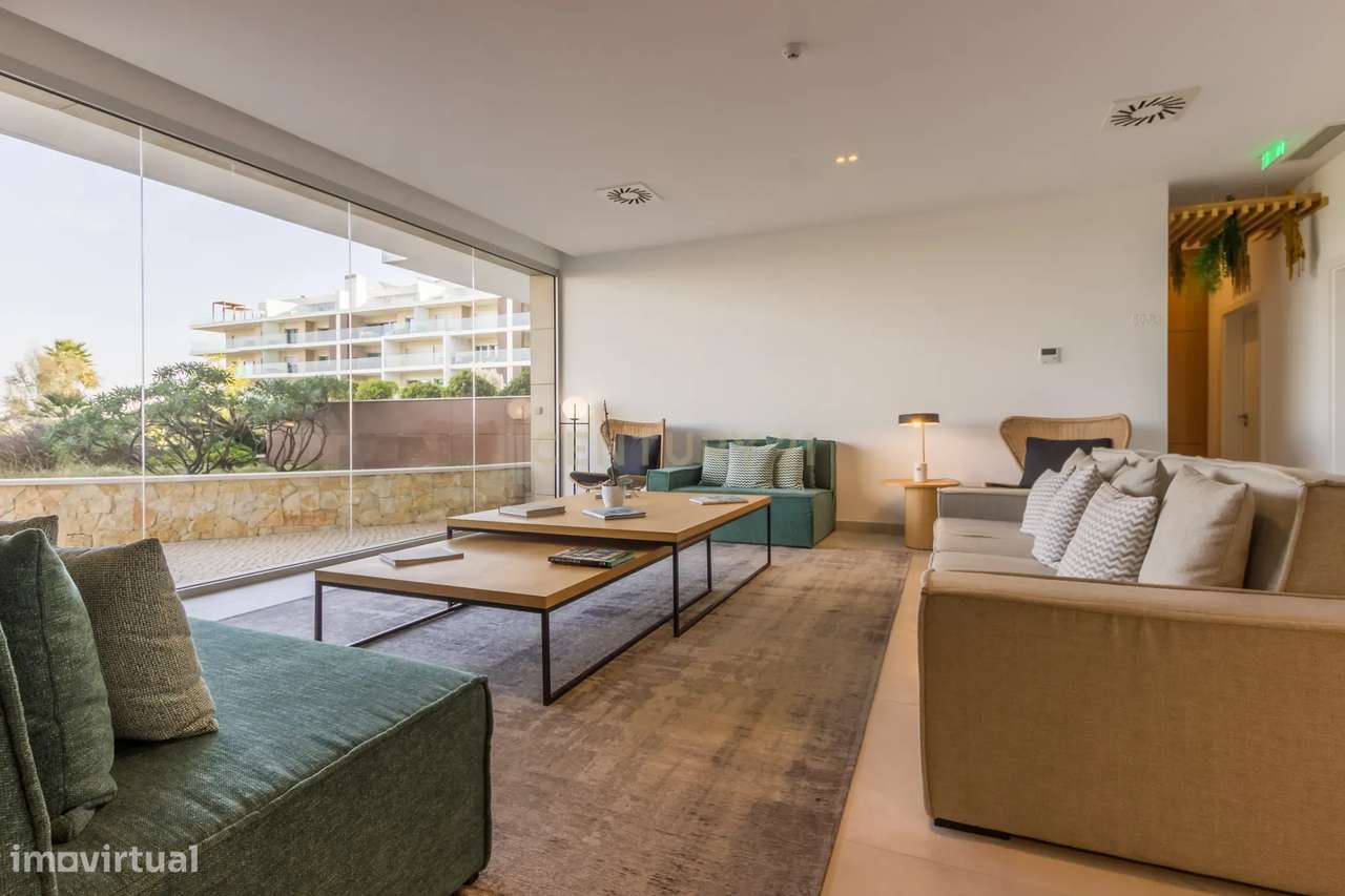 T4 em Condomínio Fechado com Vista Rio - Alcochete-6