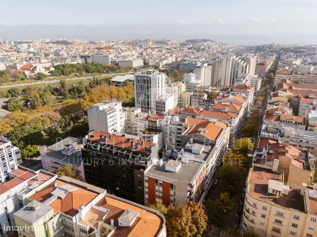 Apartamento T3 moderno junto ao Parque Eduardo VII, Lisboa-27