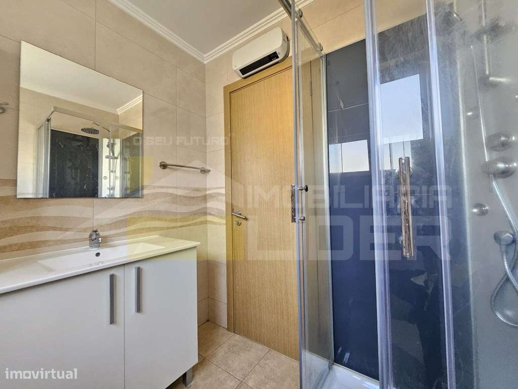 Oferta de Verão oferecemos a escritura 
Excelente Apartamento T3 m...-14