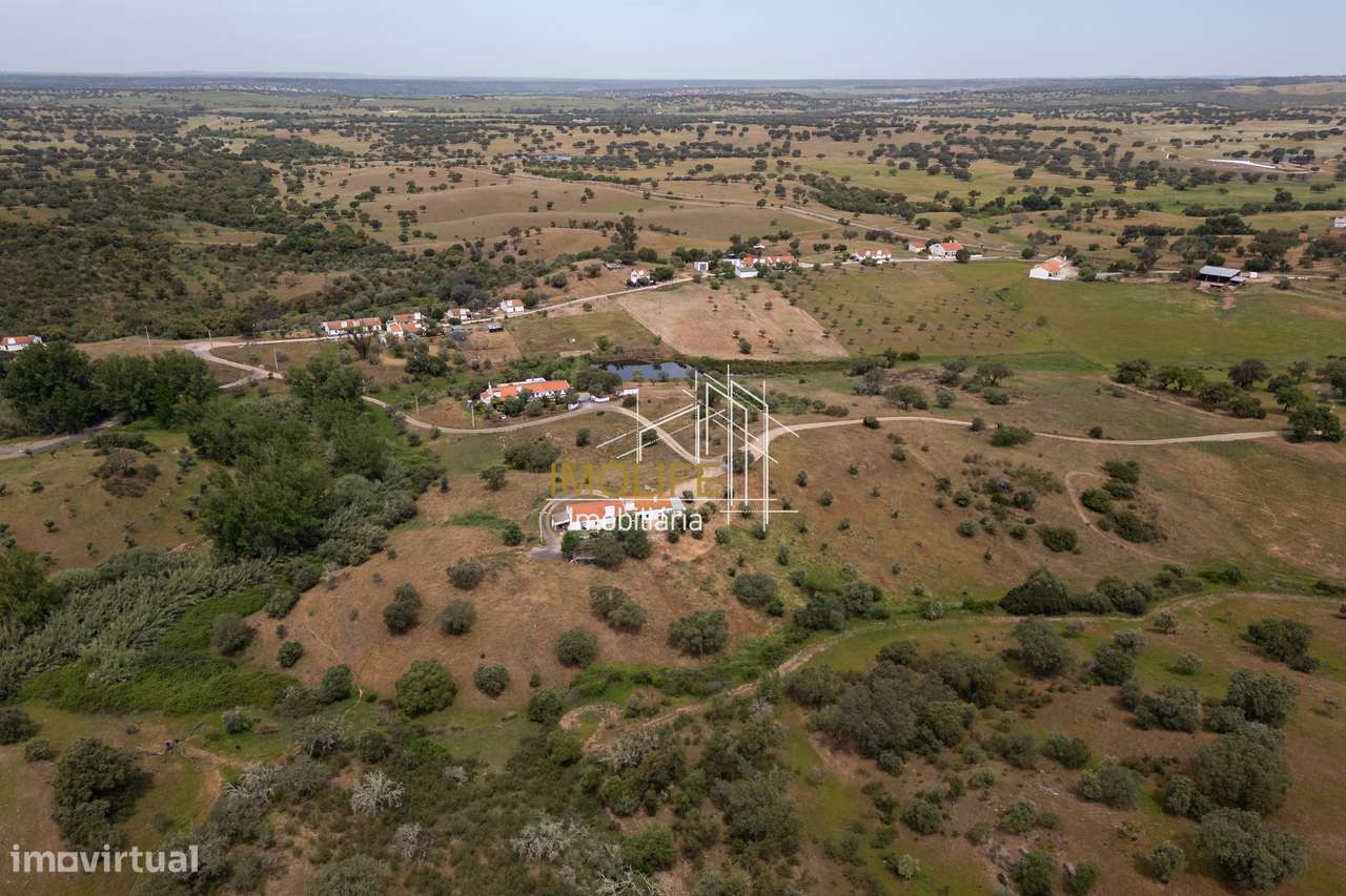 Monte das Parreiras com 2ha em Malarranha-16