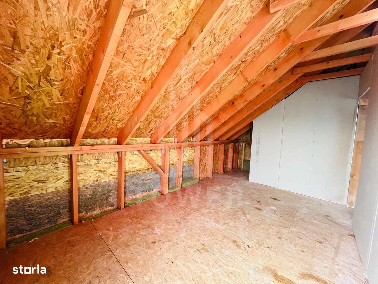 Cabana moderna cu view superb-9