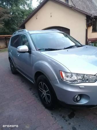 Mitsubishi Outlander 2.0 DID Intense - 3